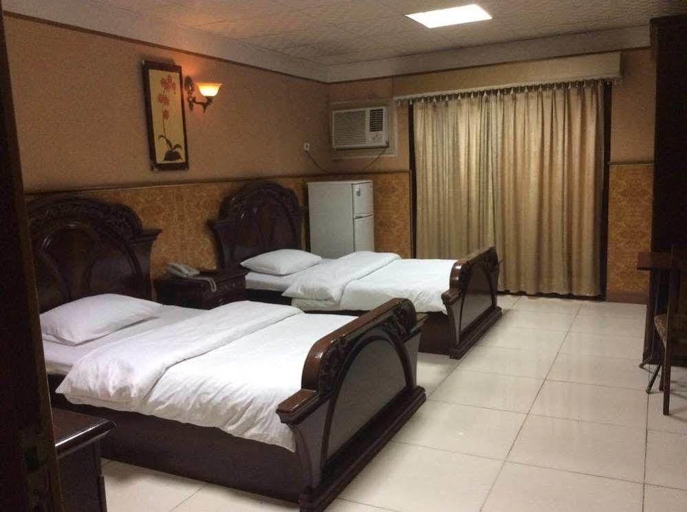 Dana Hotel Doha Exterior photo